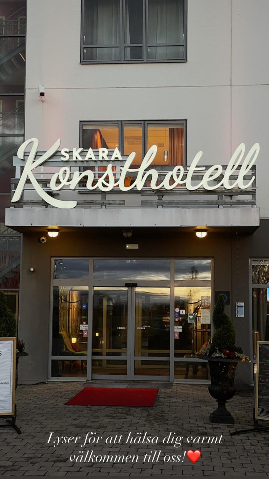 Skara Konst Hotell Exterior foto